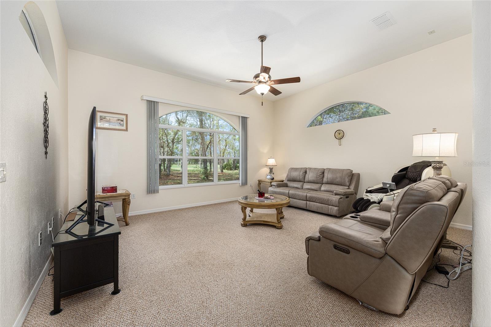 Image 15 of 52 For 11719 72nd Circle