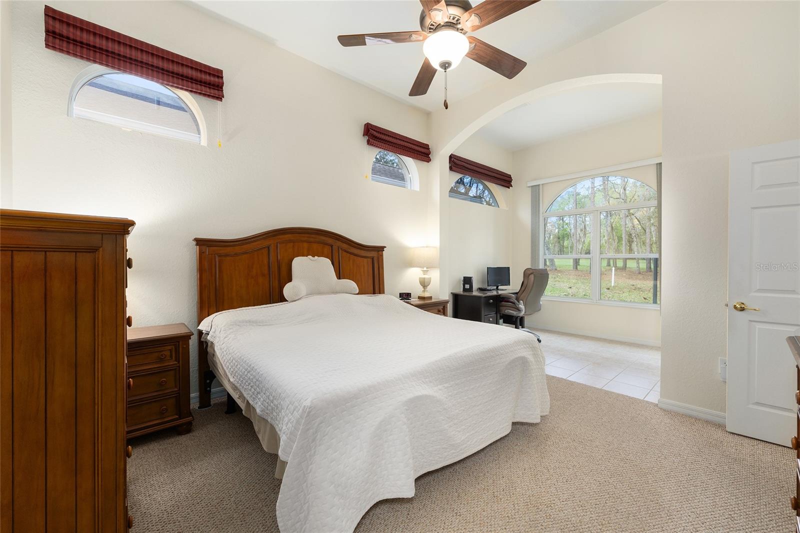 Image 21 of 52 For 11719 72nd Circle