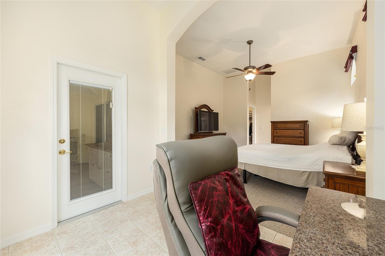 Image 23 of 52 For 11719 72nd Circle