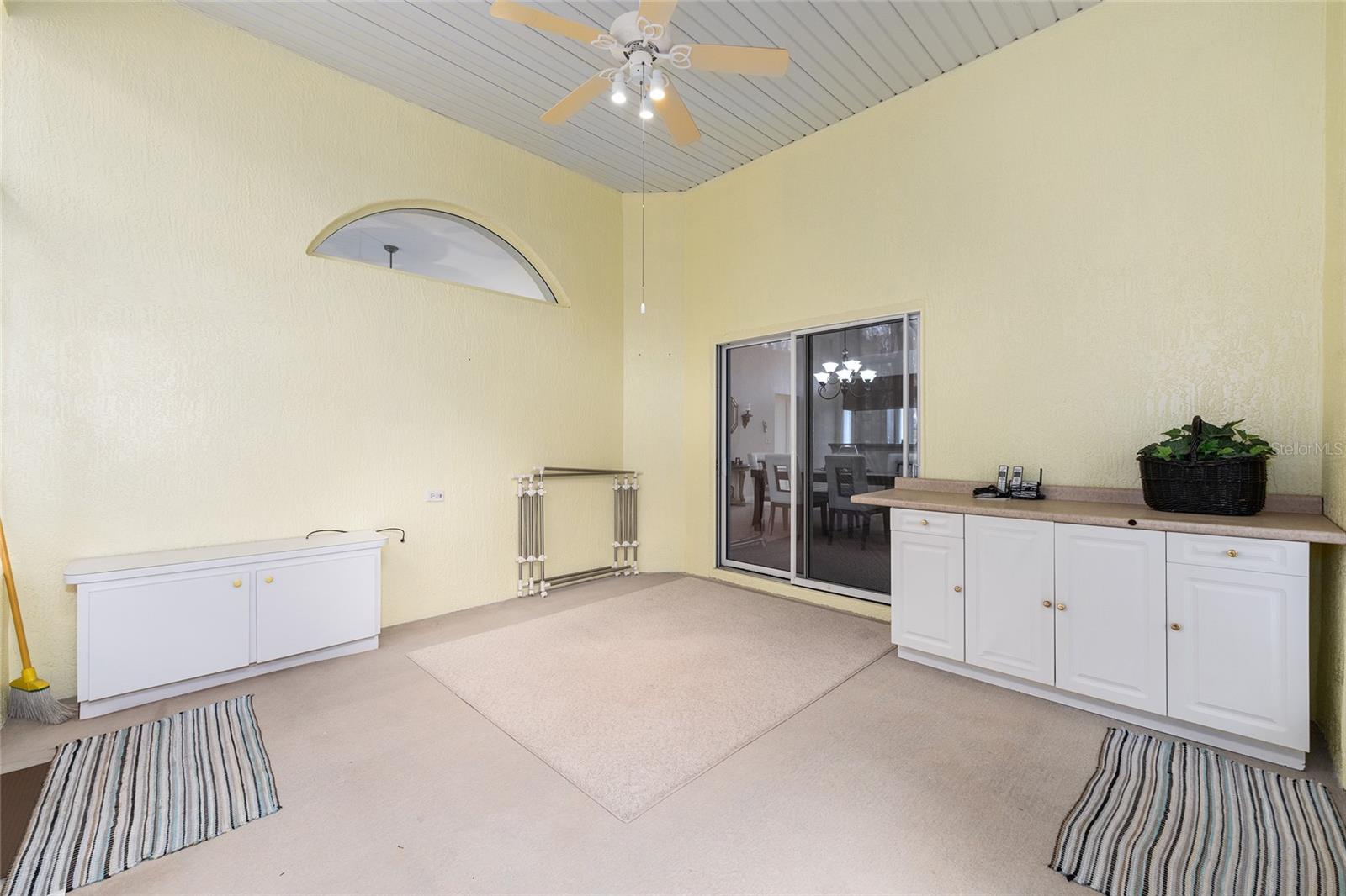 Image 37 of 52 For 11719 72nd Circle