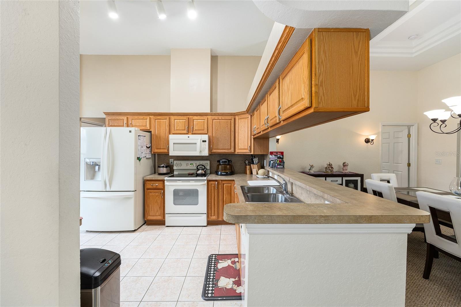 Image 6 of 52 For 11719 72nd Circle