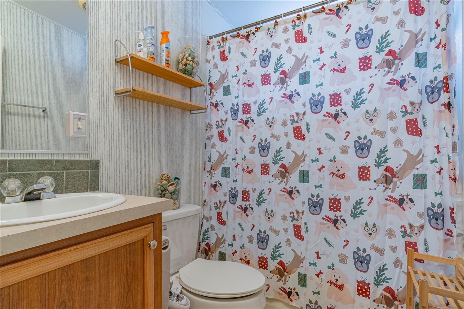 Image 14 of 33 For 2727 Center Street