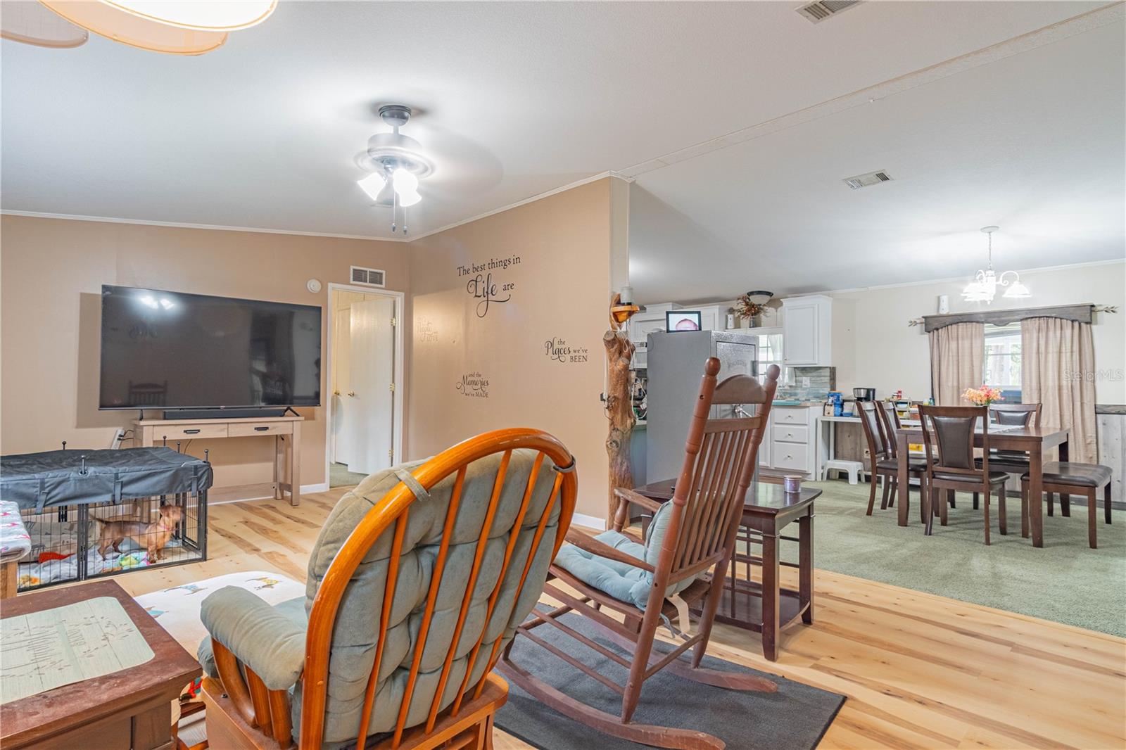 Image 5 of 33 For 2727 Center Street