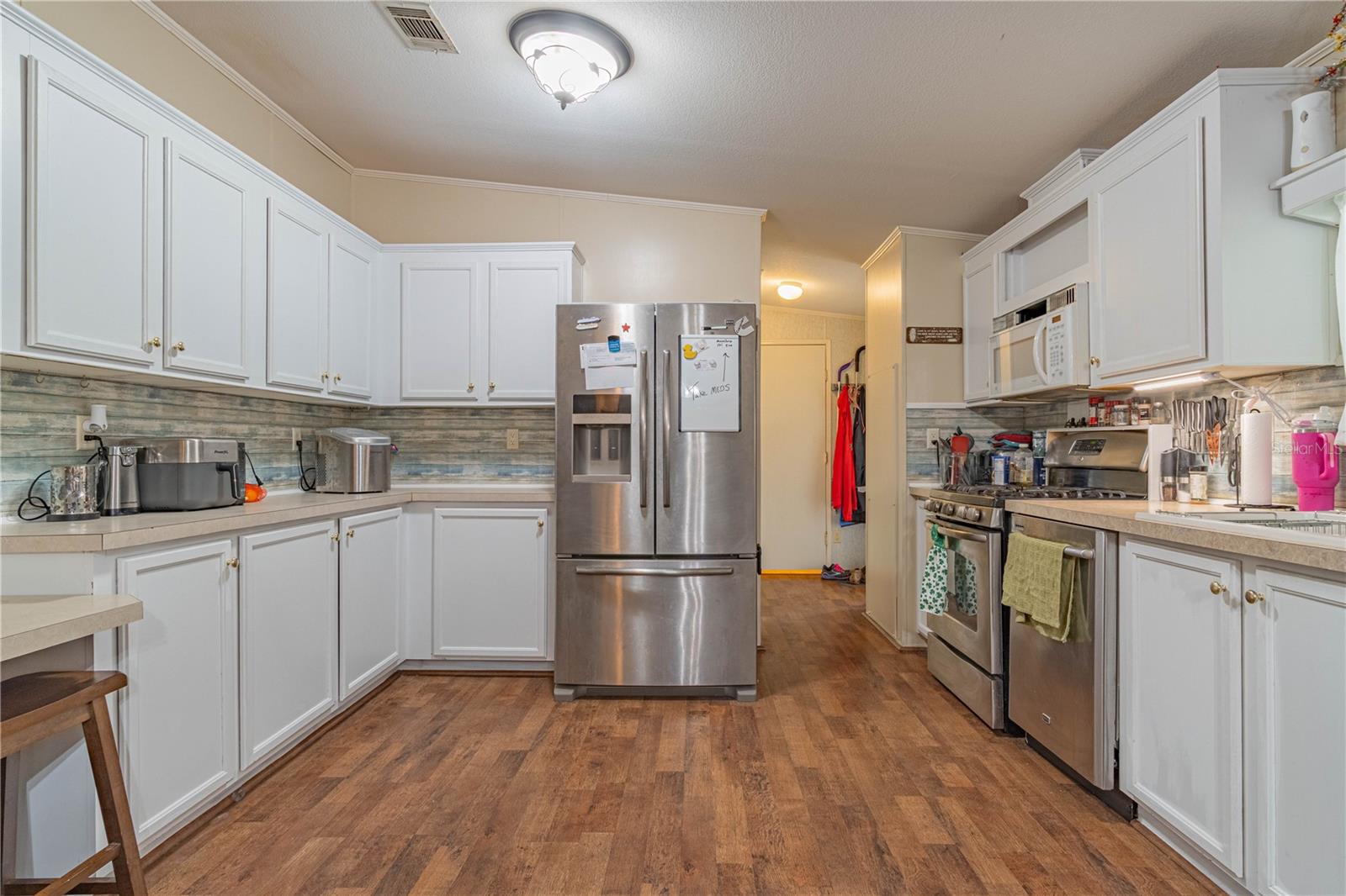 Image 8 of 33 For 2727 Center Street