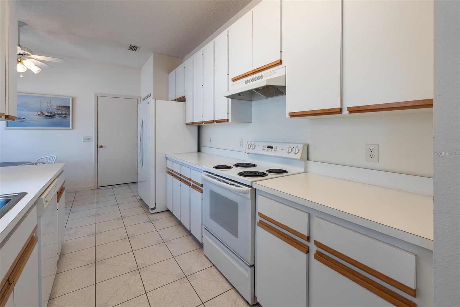 Image 11 of 51 For 9077 95th Avenue