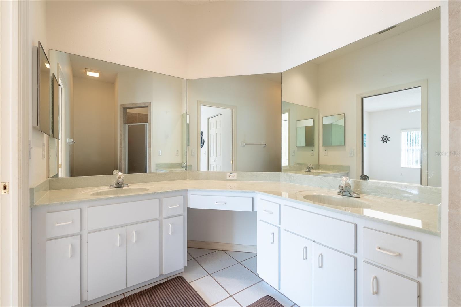 Image 21 of 51 For 9077 95th Avenue