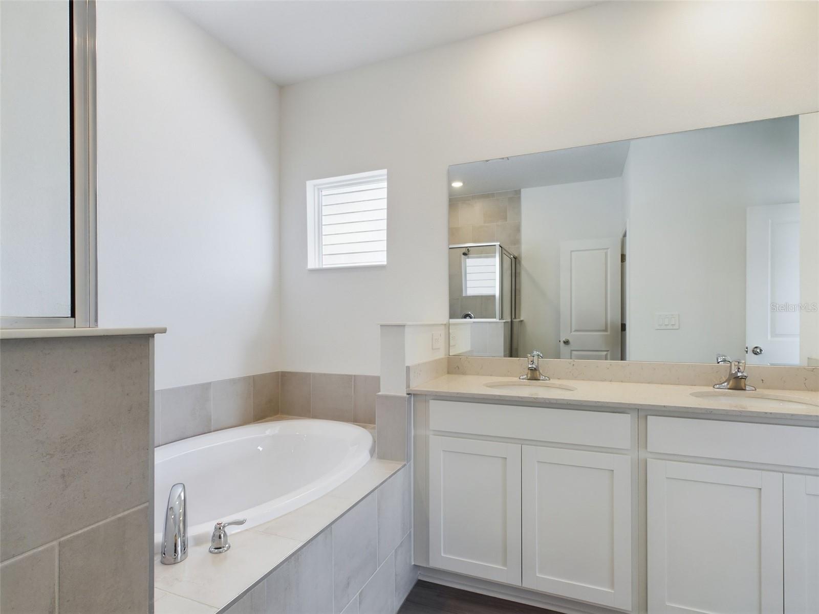 Image 10 of 43 For 4729 83rd Loop