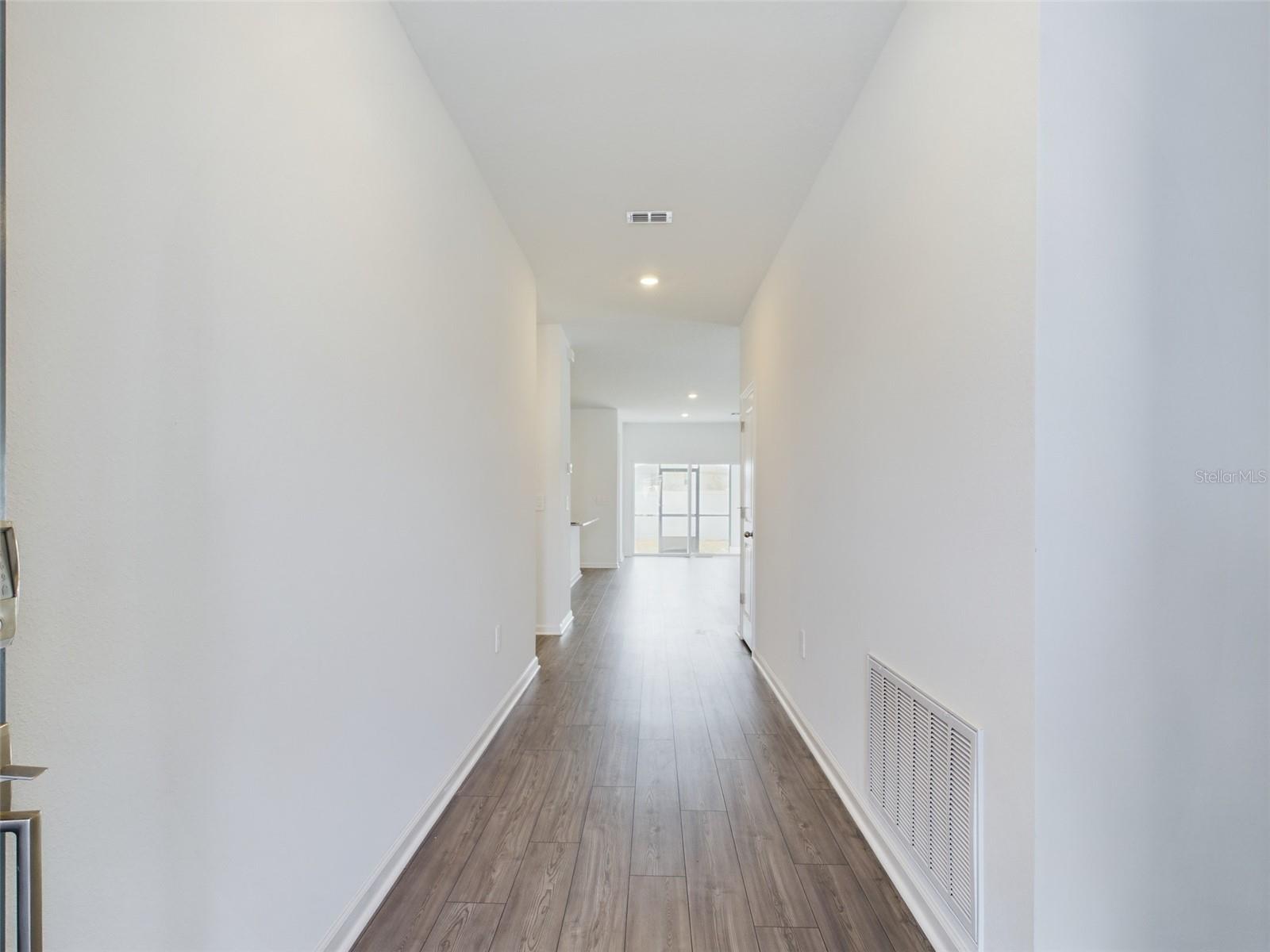 Image 13 of 43 For 4729 83rd Loop