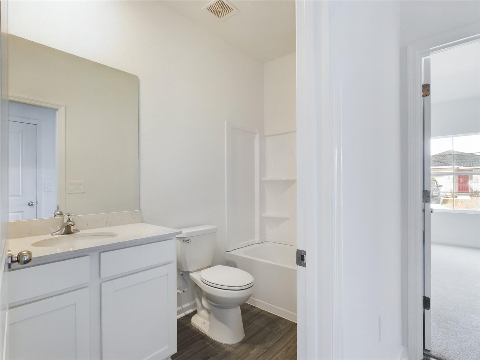 Image 17 of 43 For 4729 83rd Loop