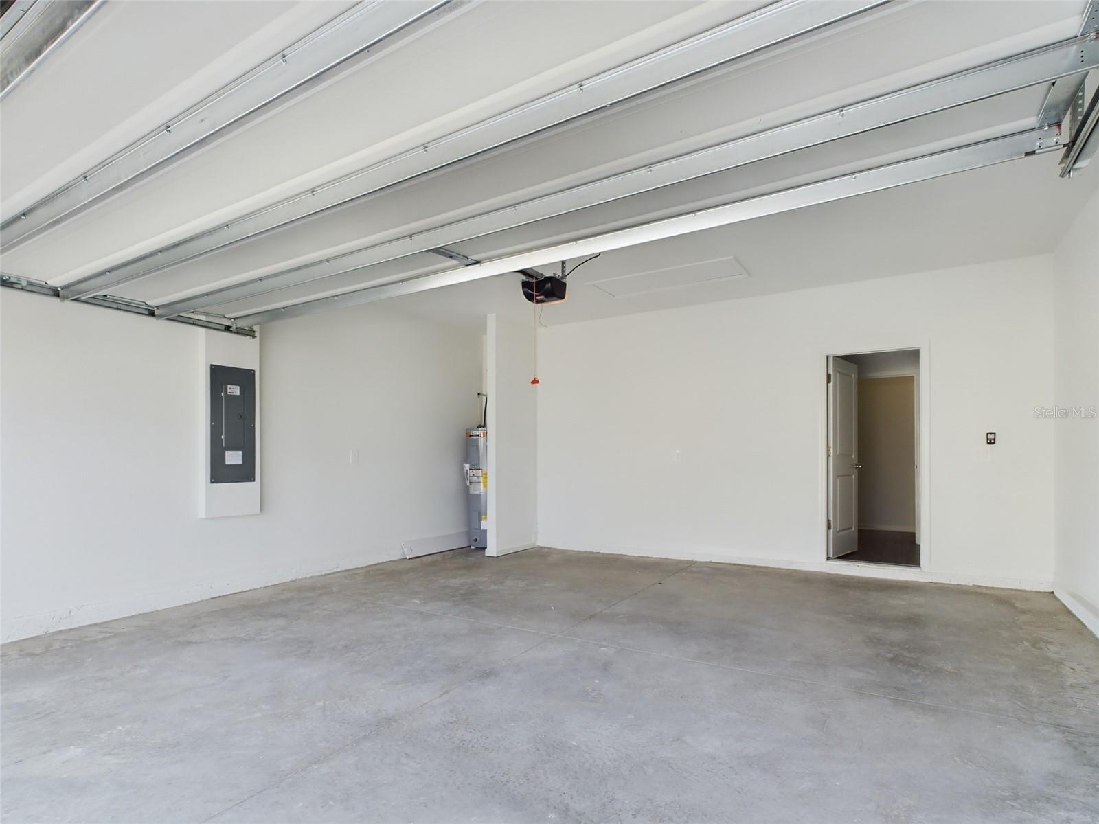 Image 25 of 43 For 4729 83rd Loop