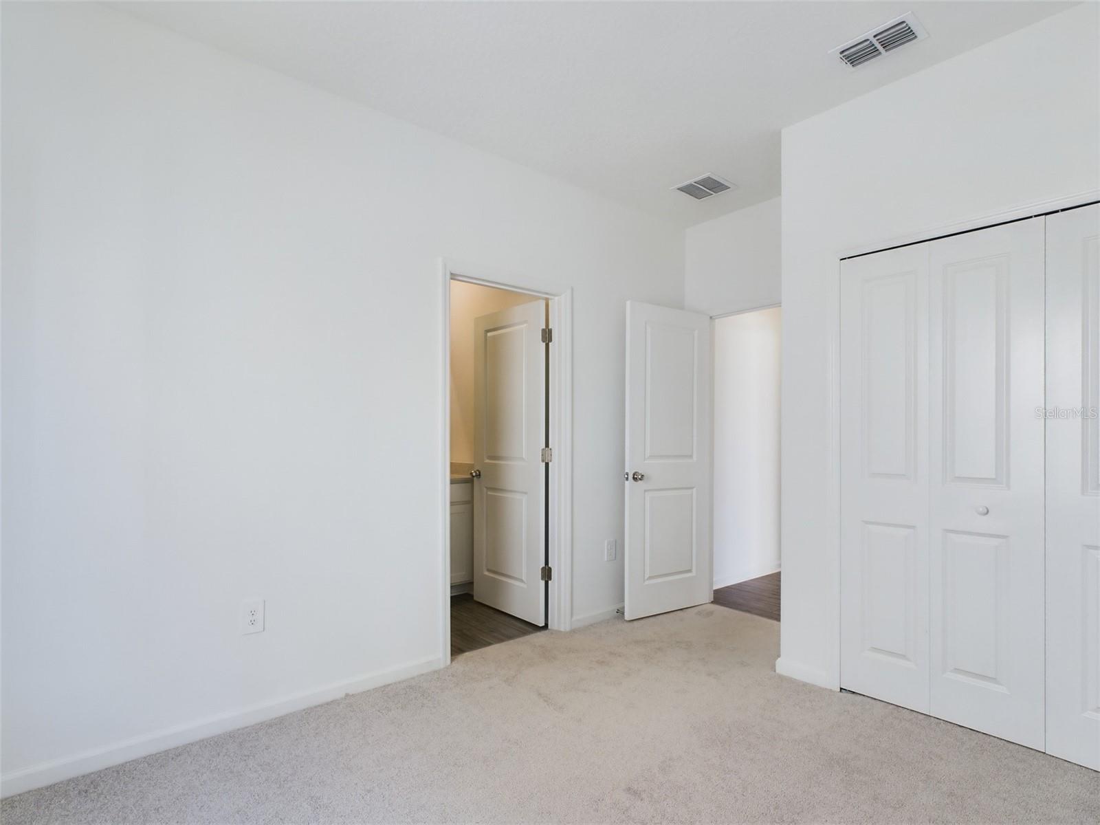 Image 26 of 43 For 4729 83rd Loop