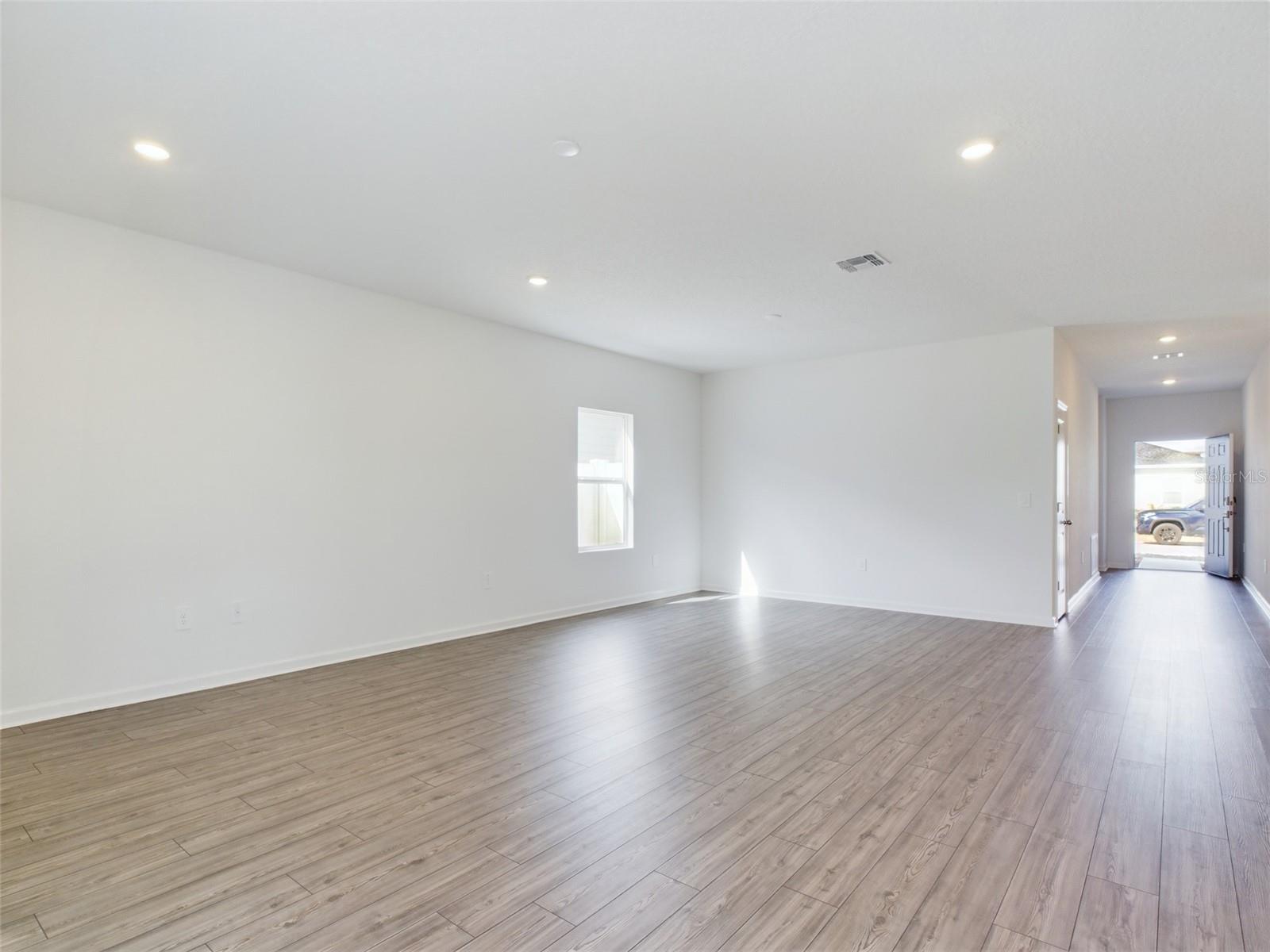 Image 32 of 43 For 4729 83rd Loop