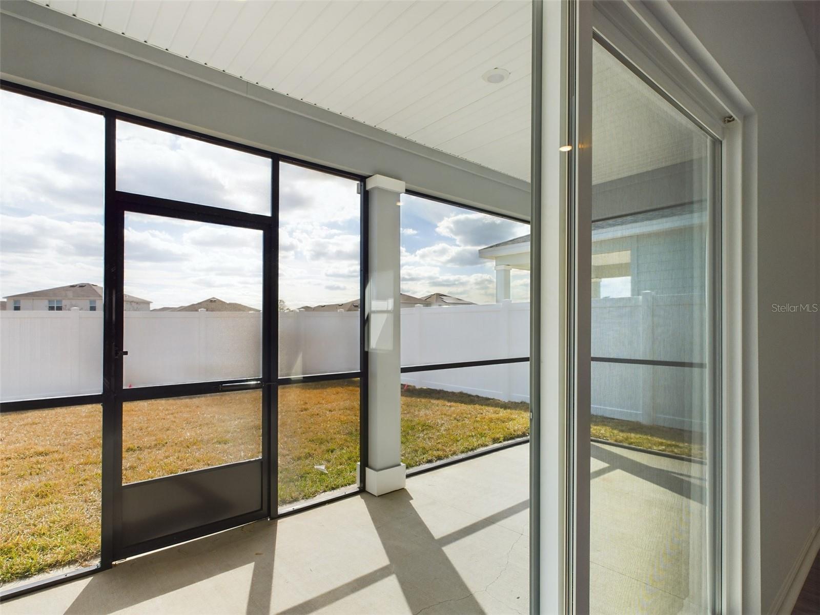 Image 35 of 43 For 4729 83rd Loop