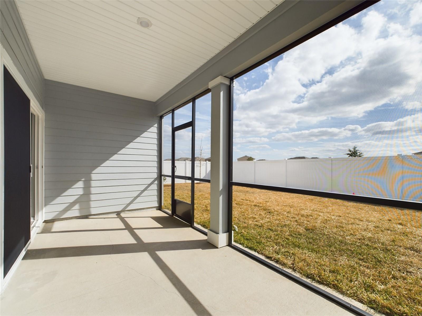 Image 36 of 43 For 4729 83rd Loop