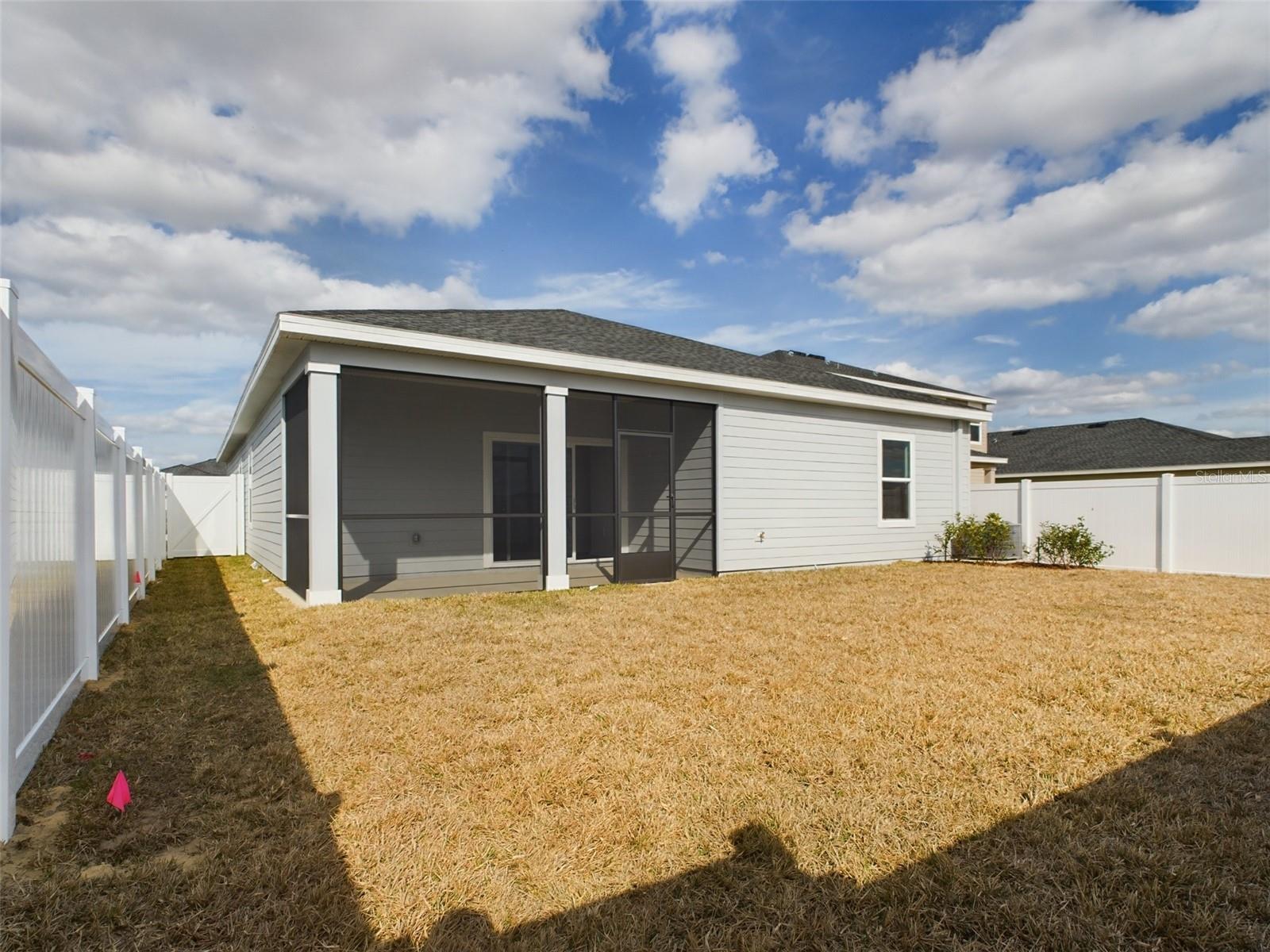 Image 38 of 43 For 4729 83rd Loop