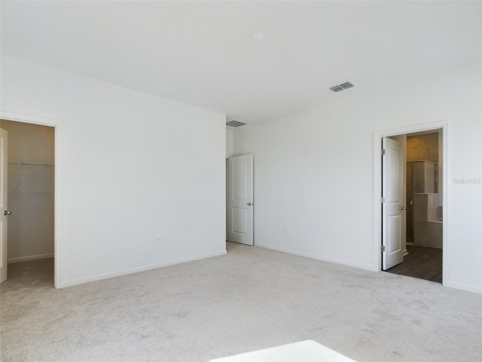 Image 6 of 43 For 4729 83rd Loop