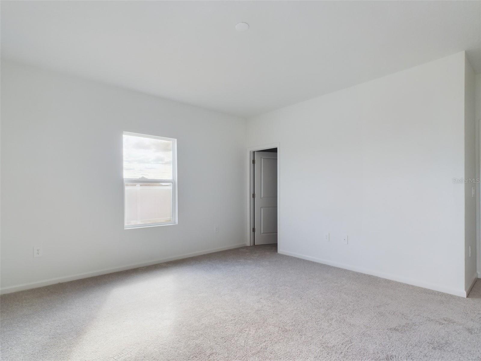 Image 7 of 43 For 4729 83rd Loop