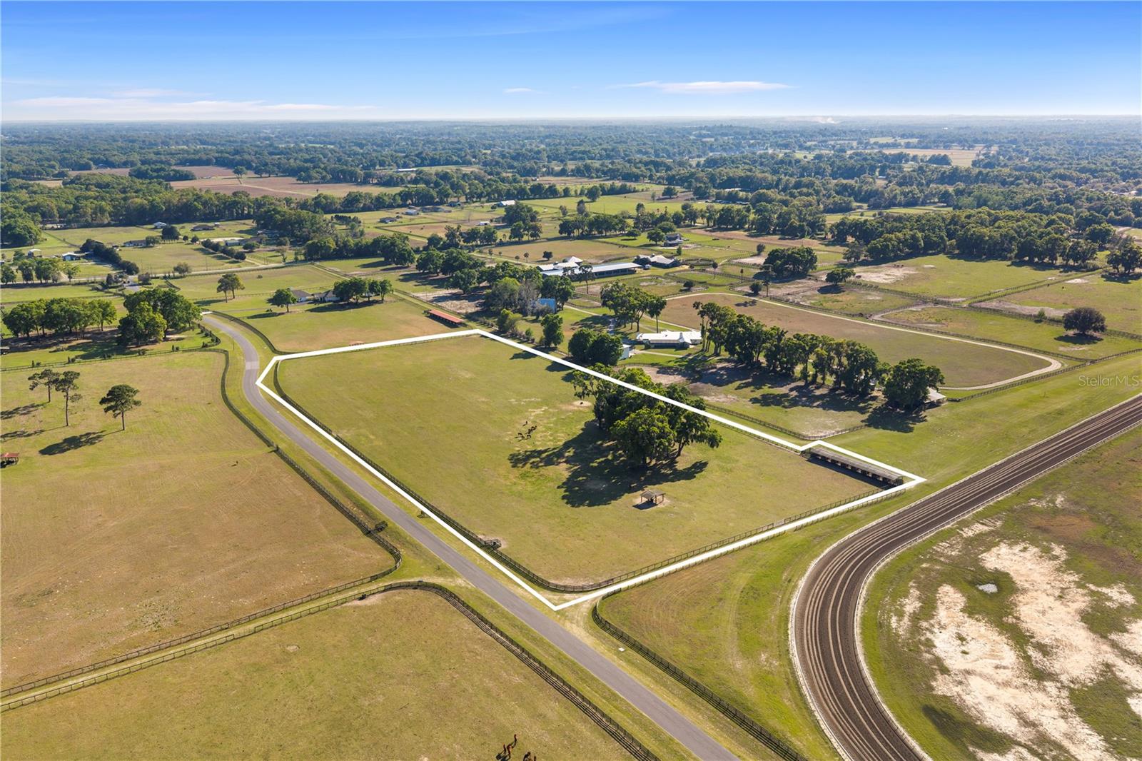 Image 6 of 11 For 000 15th Court