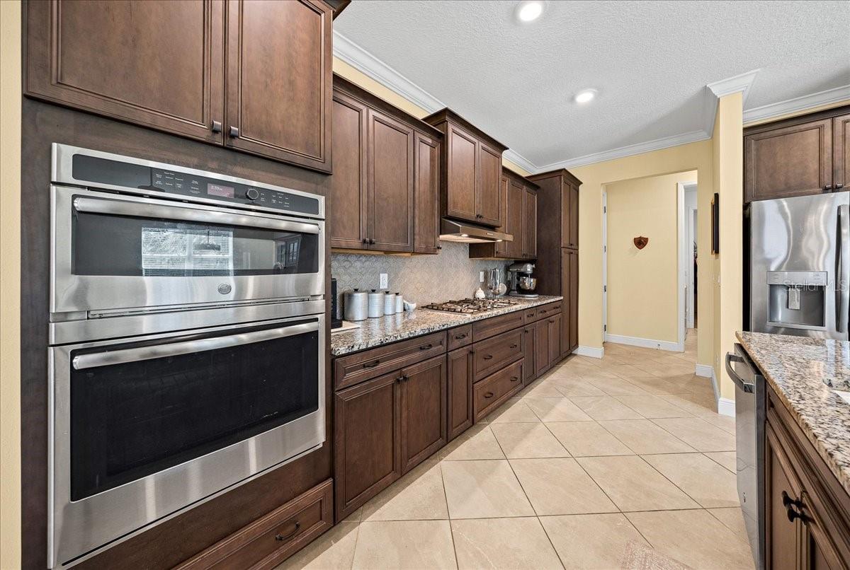 Image 17 of 48 For 9026 89th Street Road