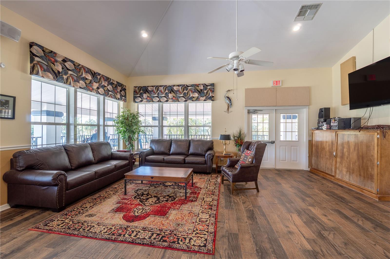 Image 37 of 41 For 4486 Lake Vista Trail