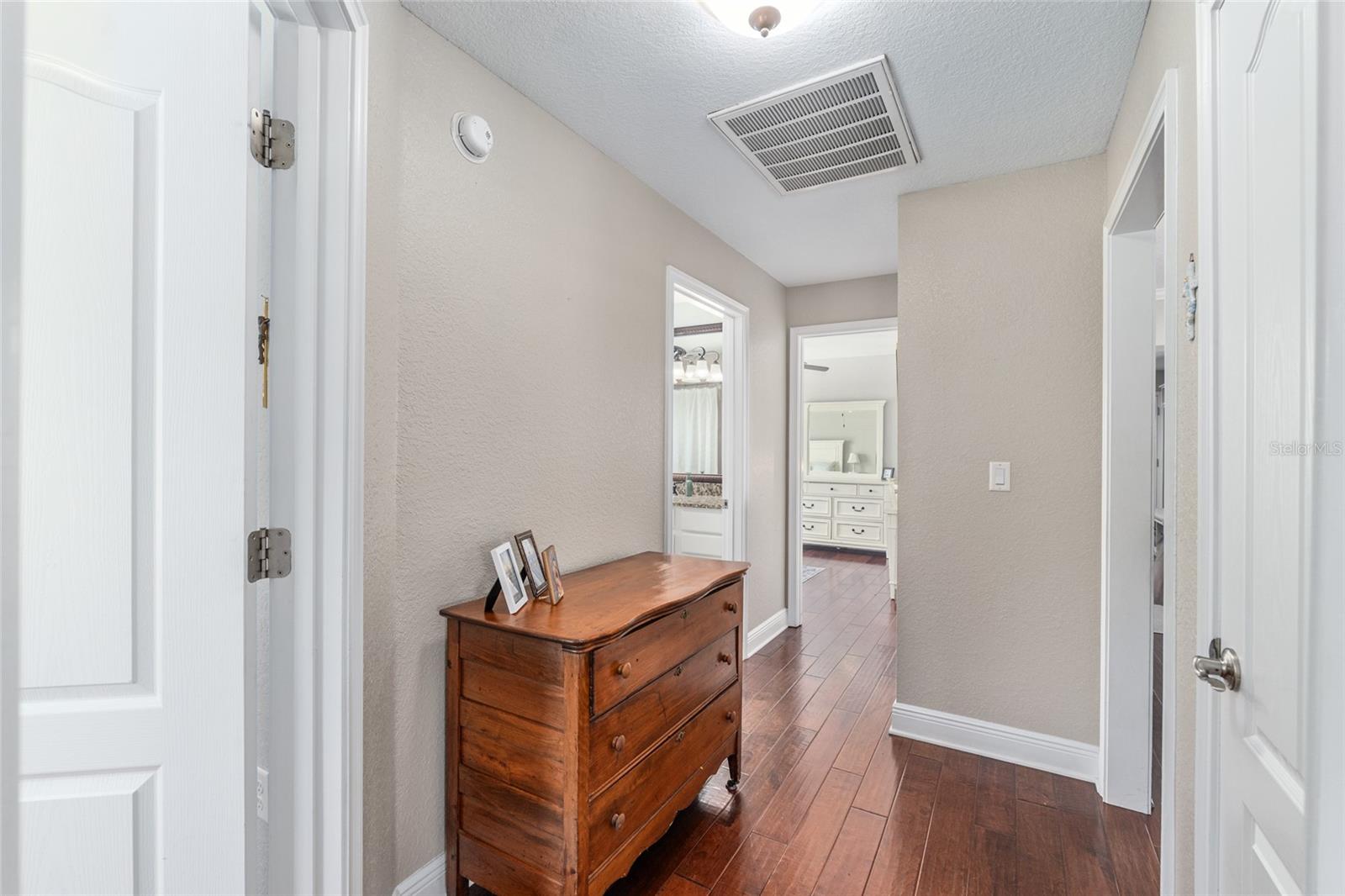 Image 35 of 90 For 12975 Us-301