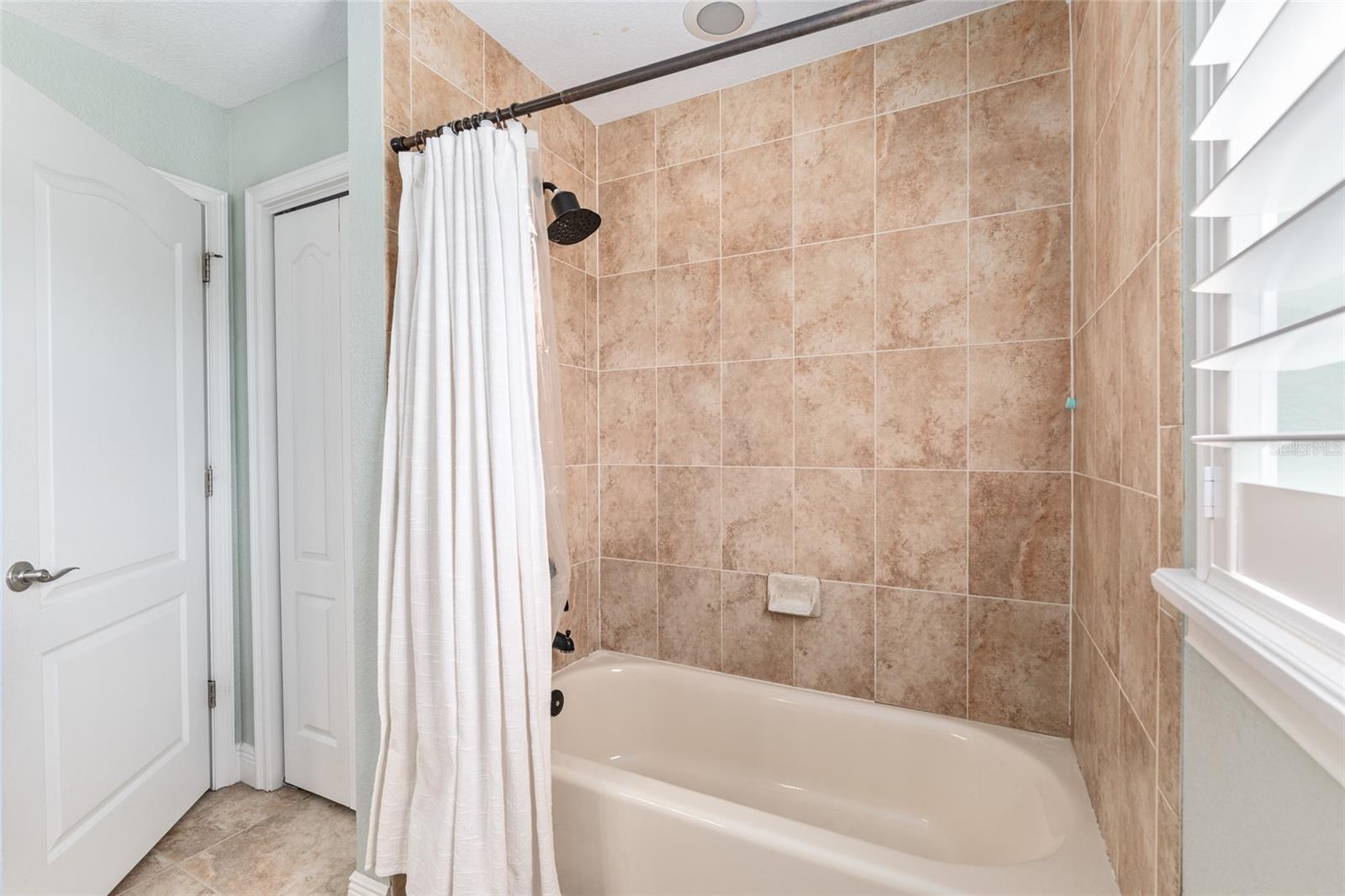 Image 39 of 90 For 12975 Us-301