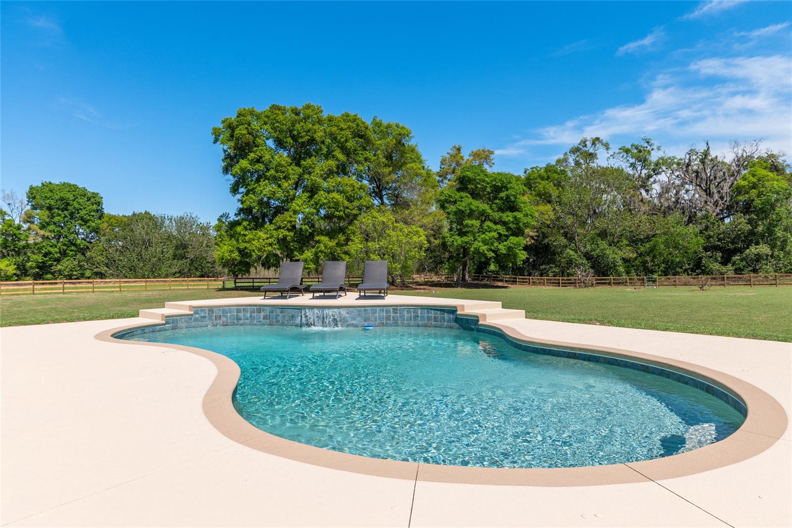 Image 52 of 90 For 12975 Us-301