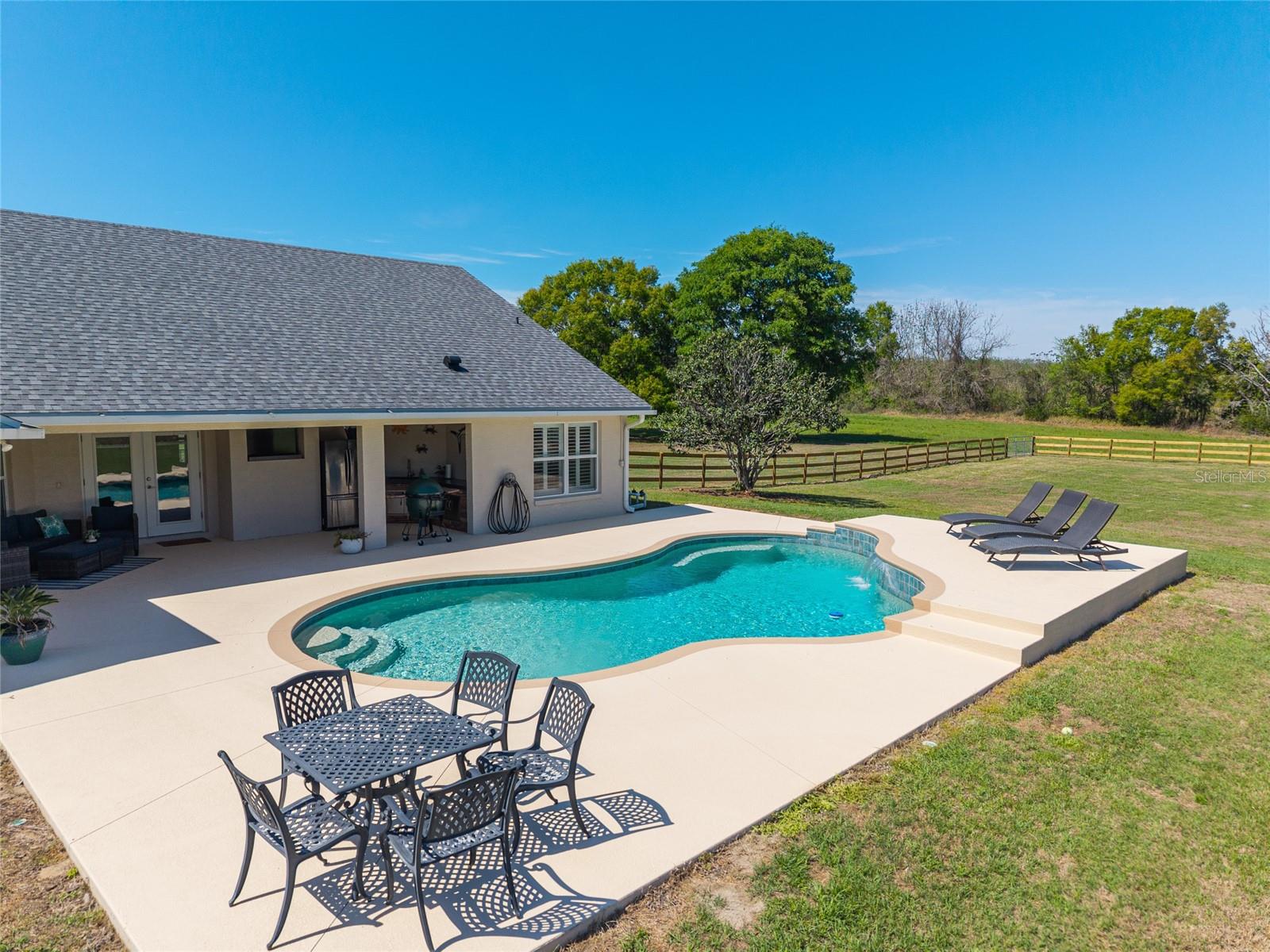 Image 82 of 90 For 12975 Us-301