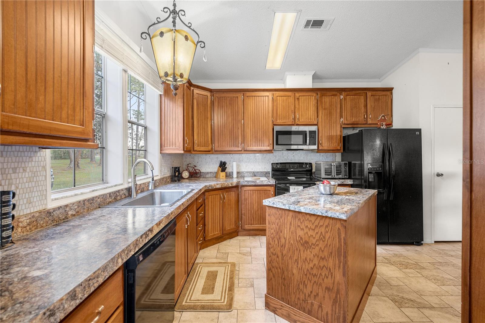 Image 10 of 50 For 18850 12th Lane