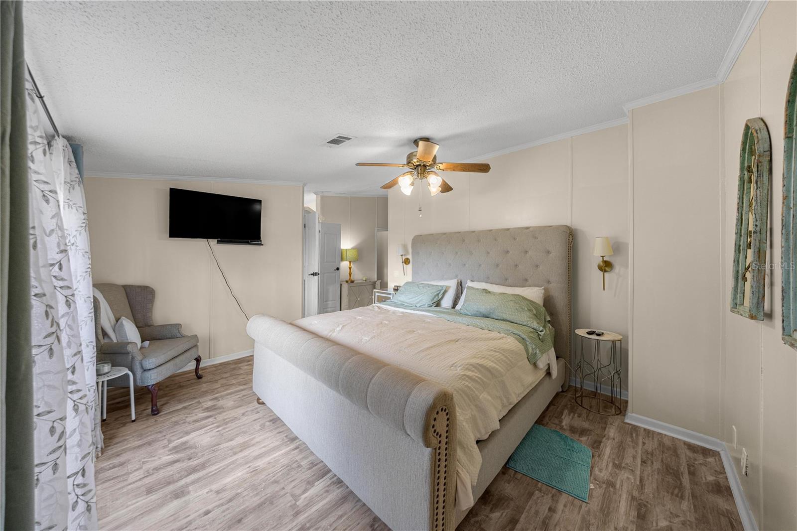 Image 14 of 50 For 18850 12th Lane