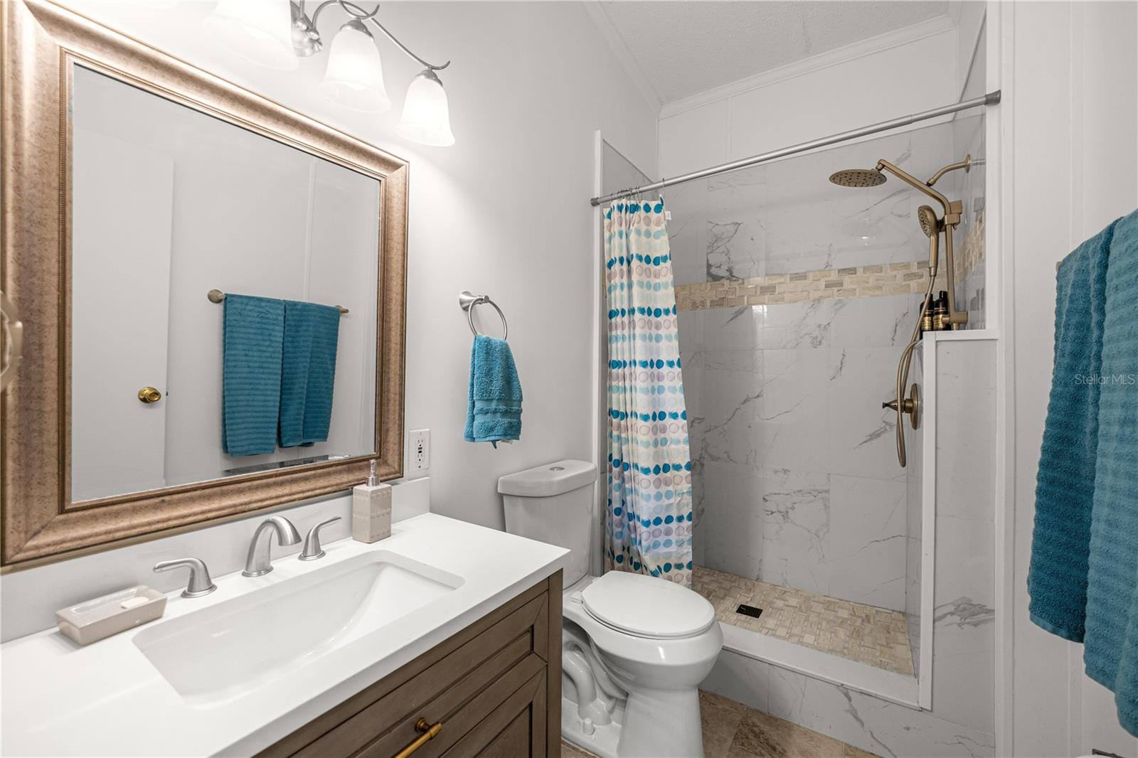 Image 20 of 50 For 18850 12th Lane