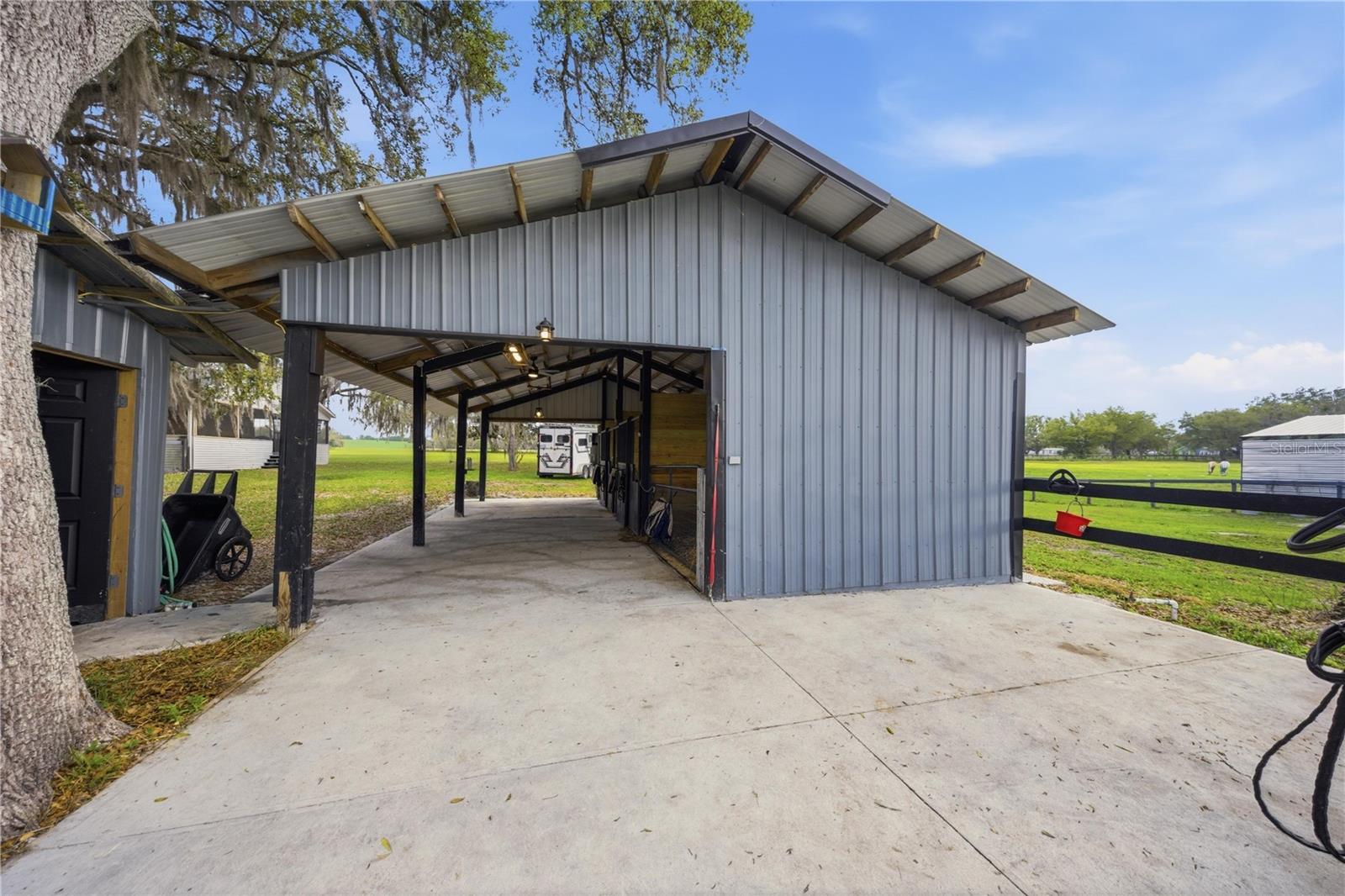 Image 36 of 50 For 18850 12th Lane