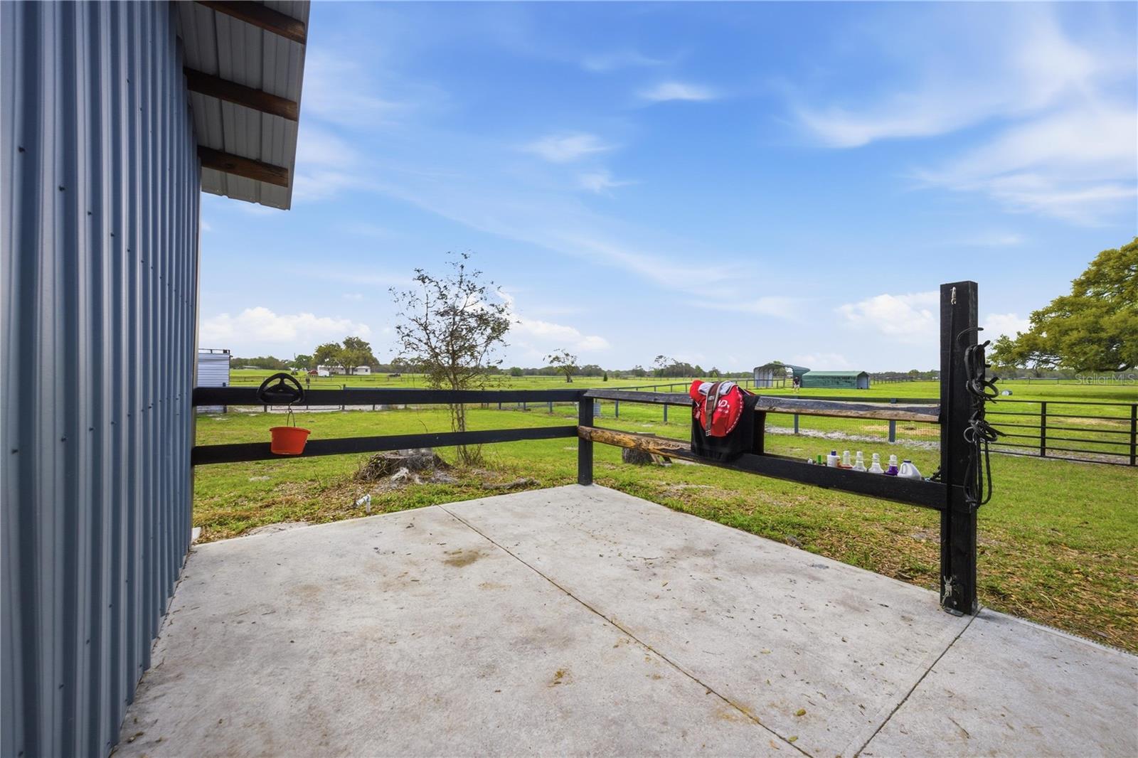 Image 37 of 50 For 18850 12th Lane