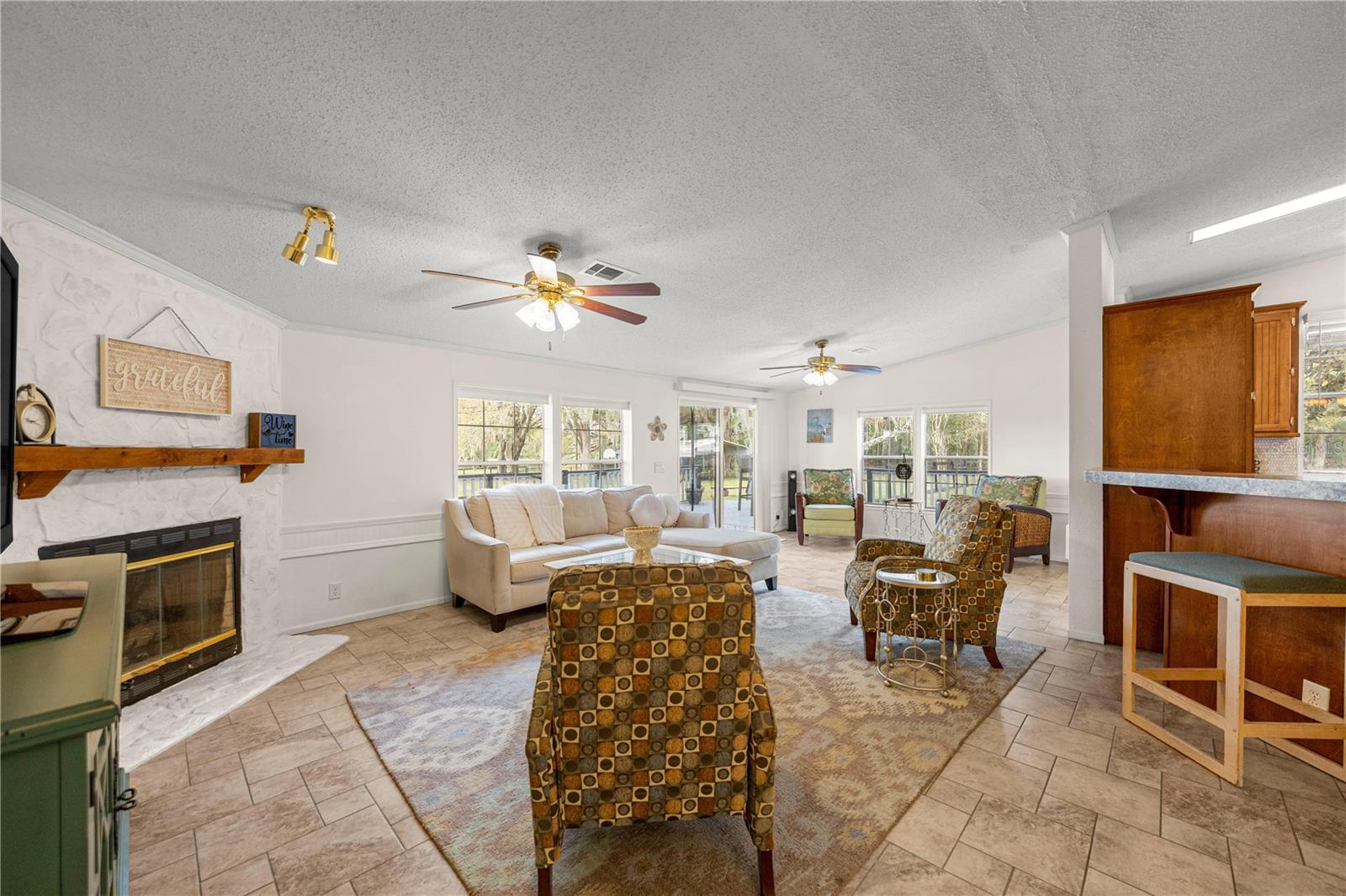 Image 6 of 50 For 18850 12th Lane