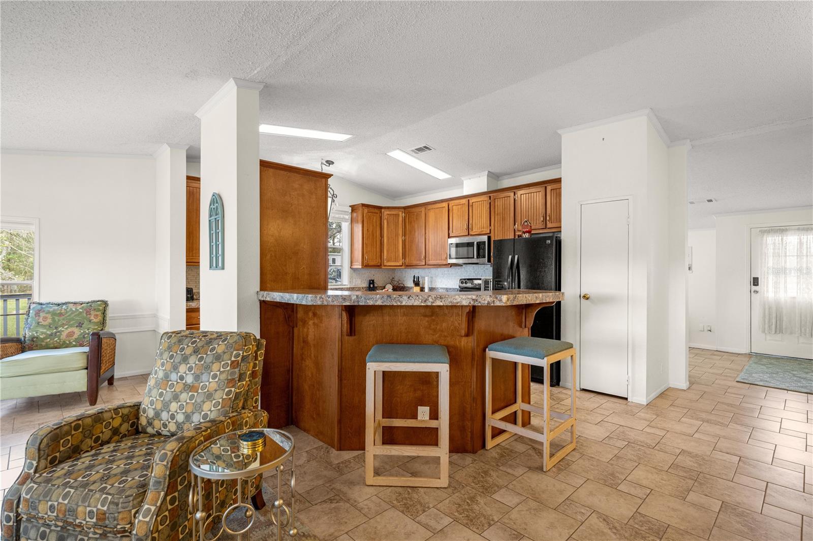 Image 8 of 50 For 18850 12th Lane