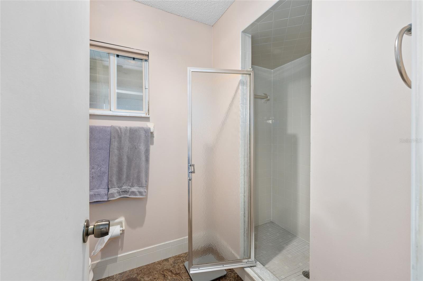 Image 23 of 34 For 6461 109th Place