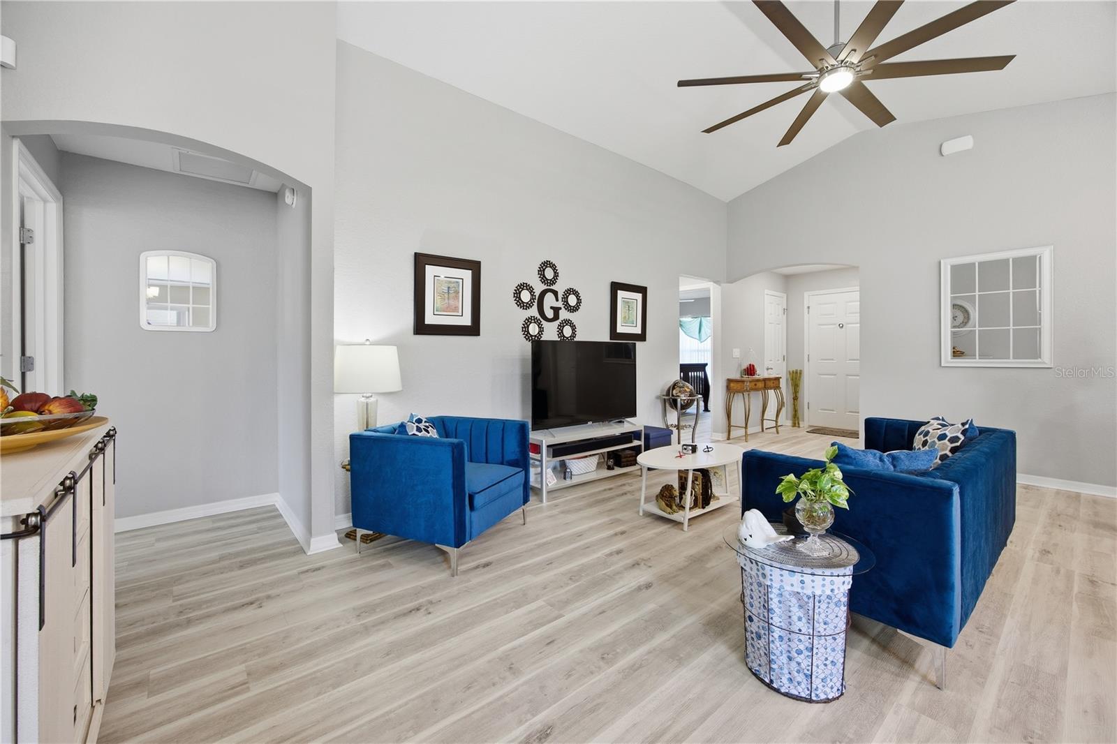 Image 11 of 29 For 9020 42nd Court