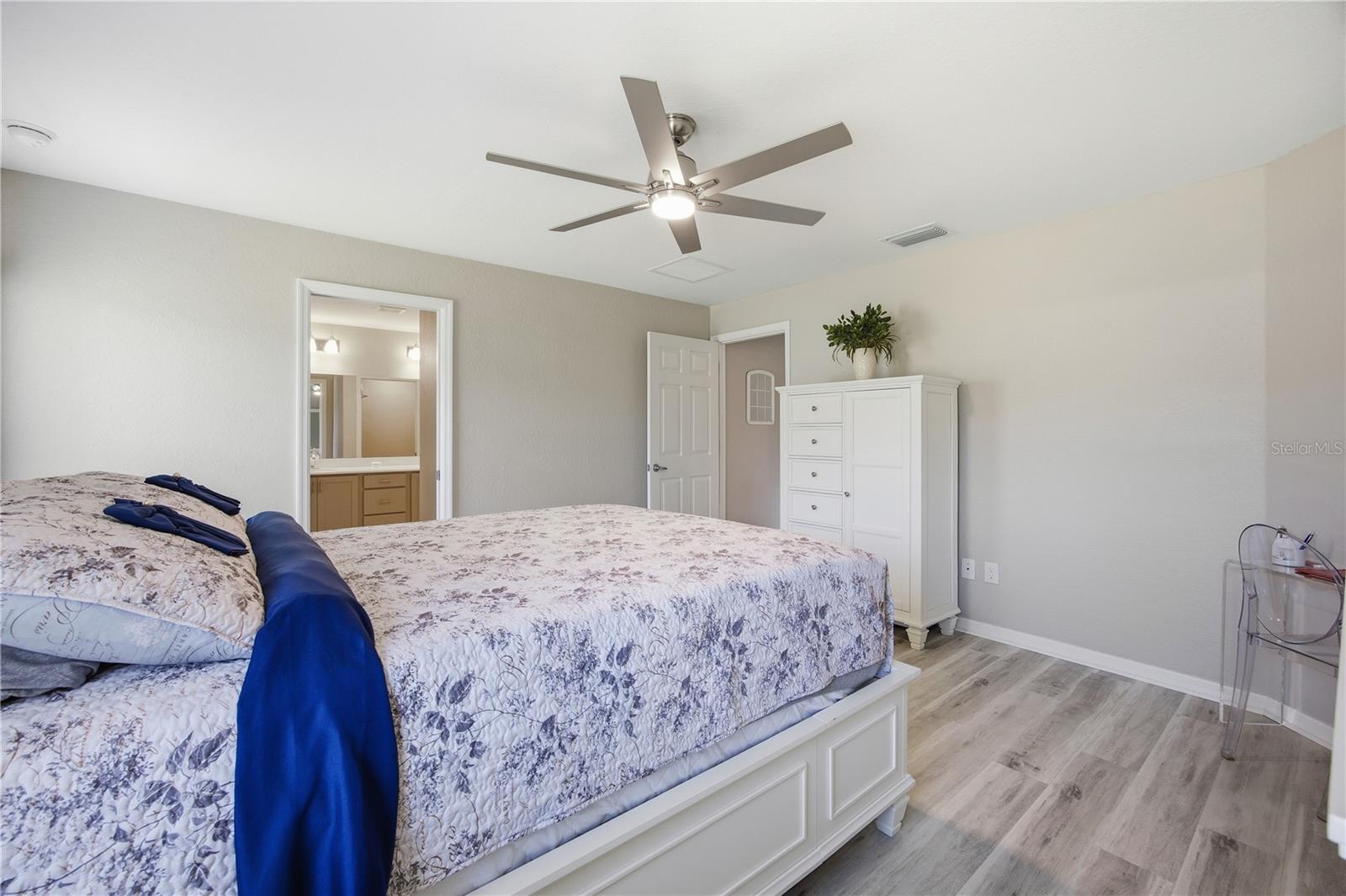 Image 15 of 29 For 9020 42nd Court