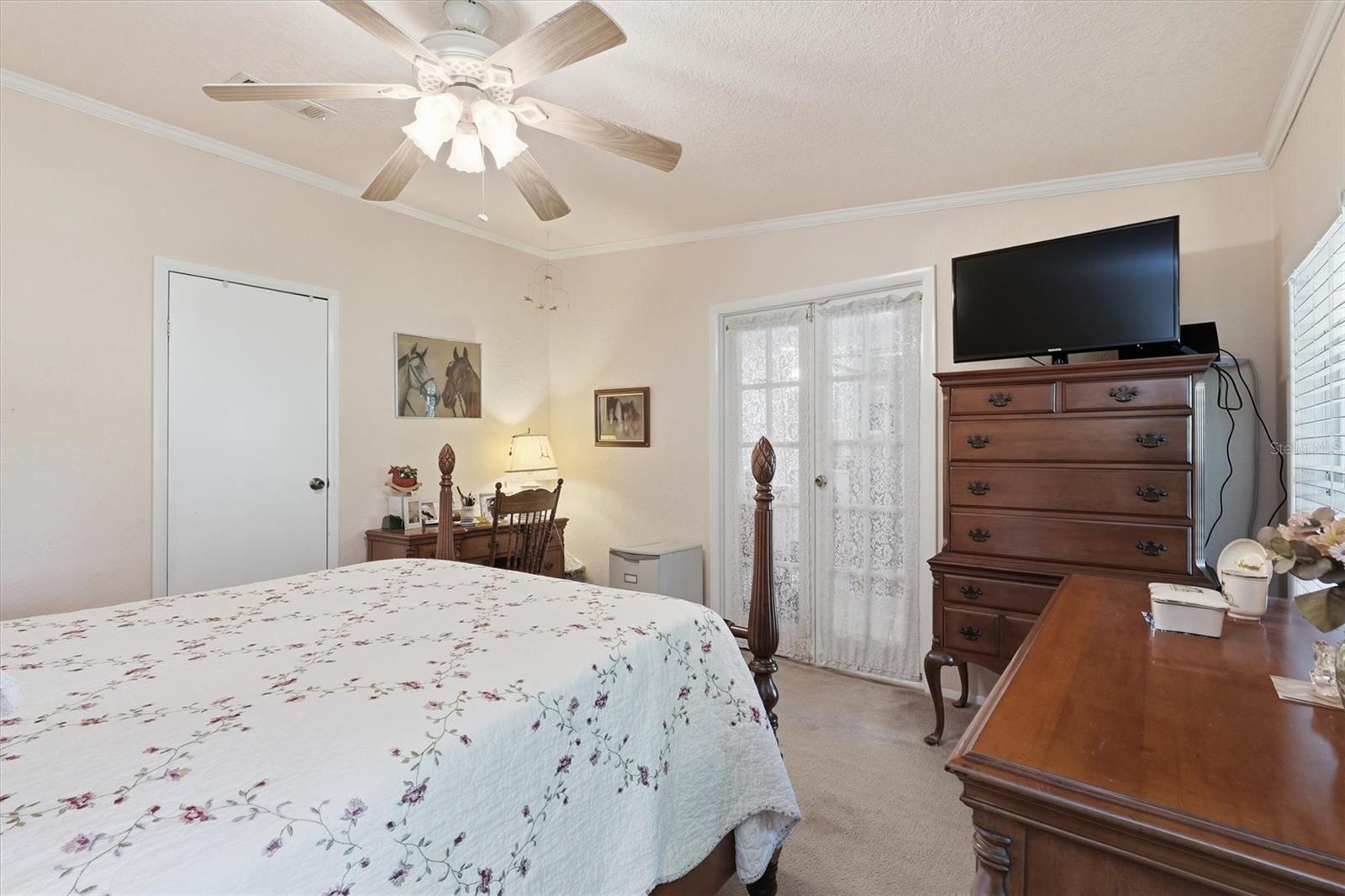 Image 17 of 39 For 18558 12th Court