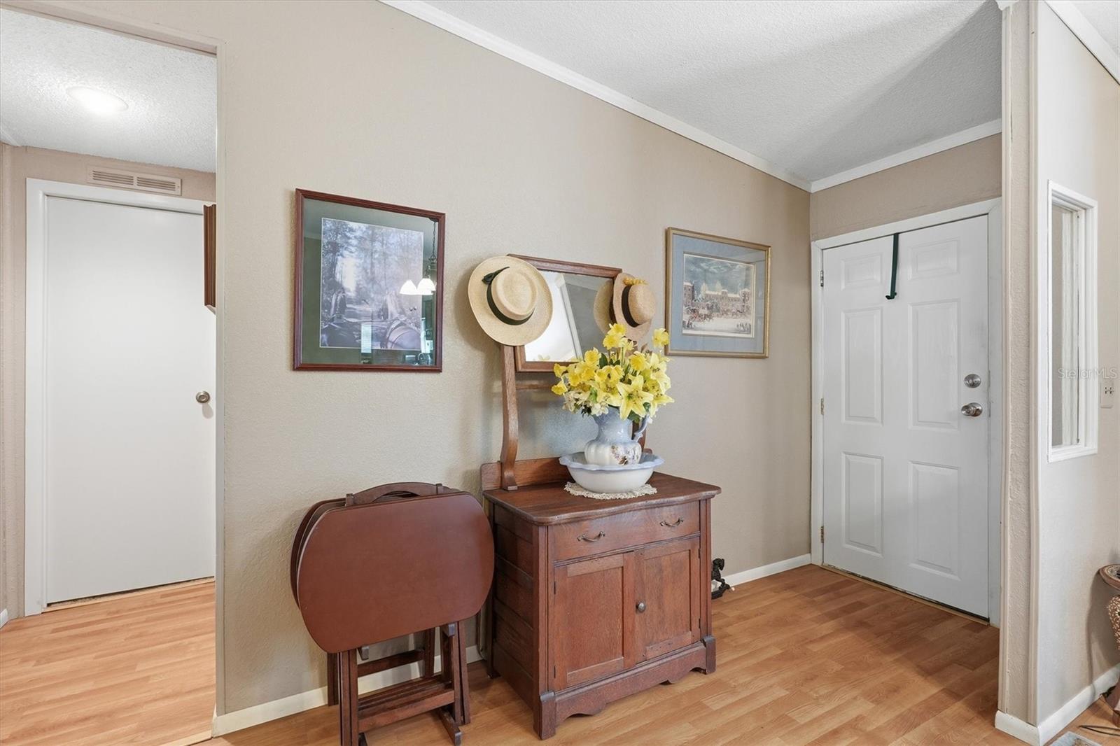 Image 5 of 39 For 18558 12th Court