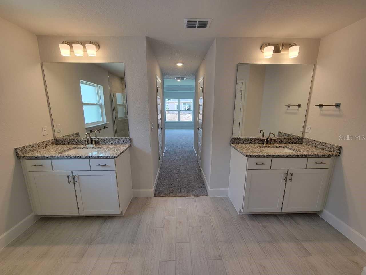 Image 21 of 28 For 10453 42nd Avenue