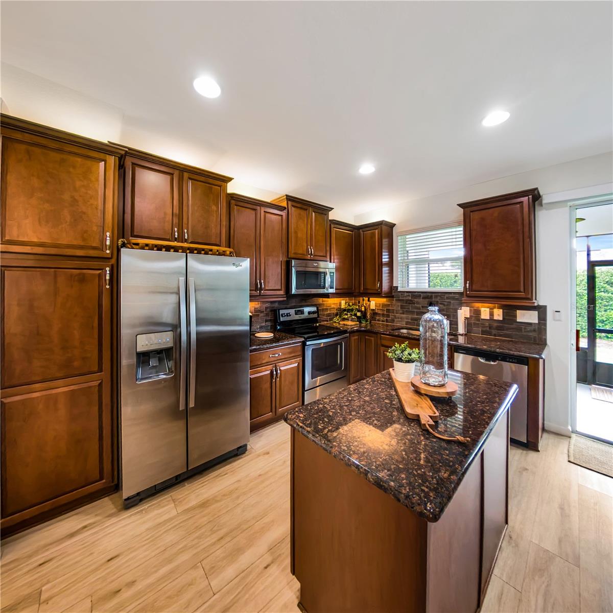 Image 10 of 22 For 7235 91st Court