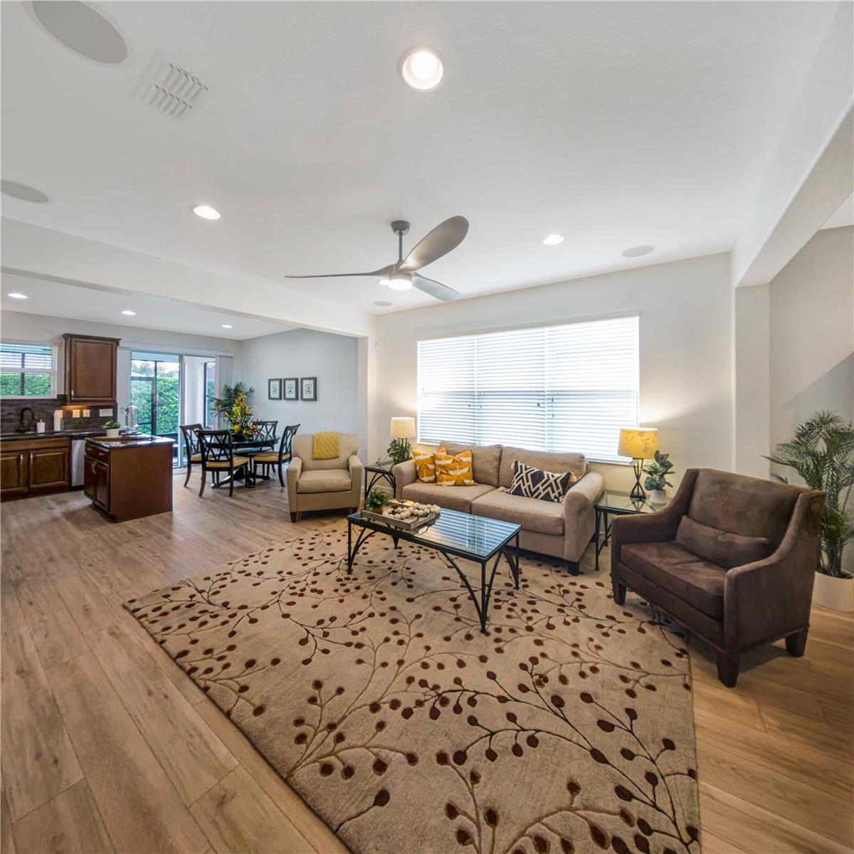 Image 6 of 22 For 7235 91st Court