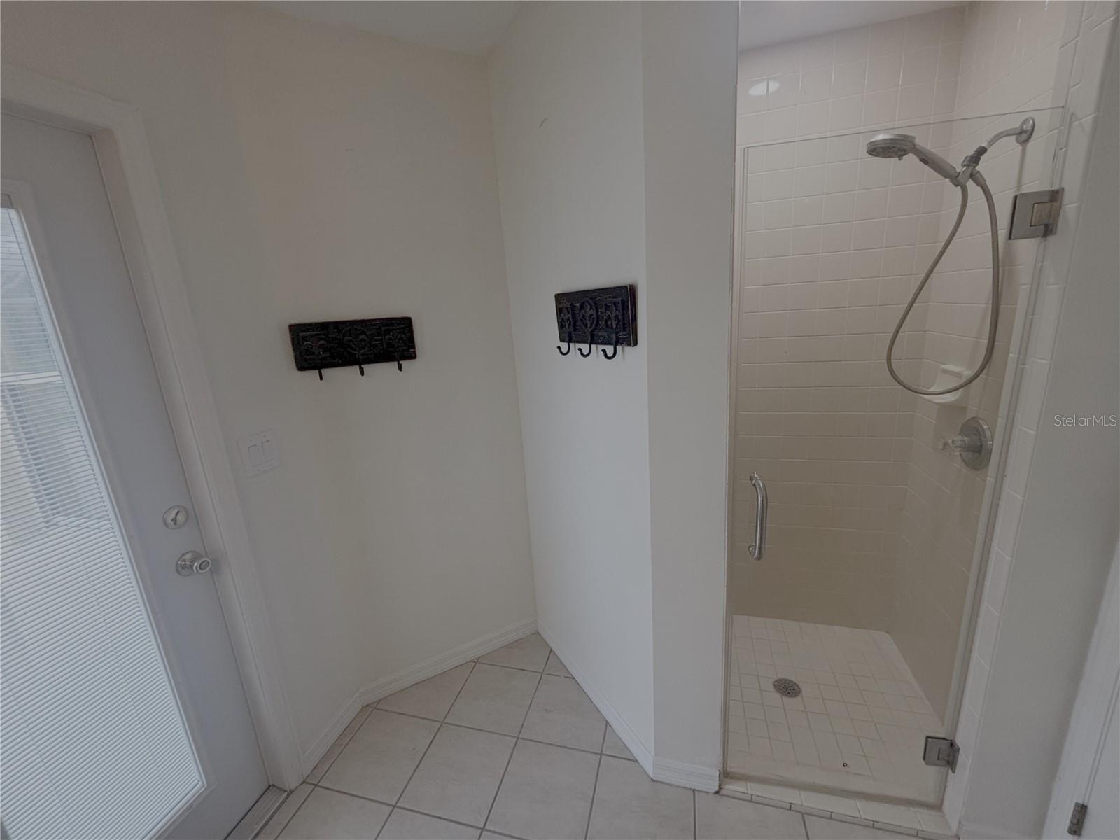 Image 13 of 31 For 11435 140th Avenue