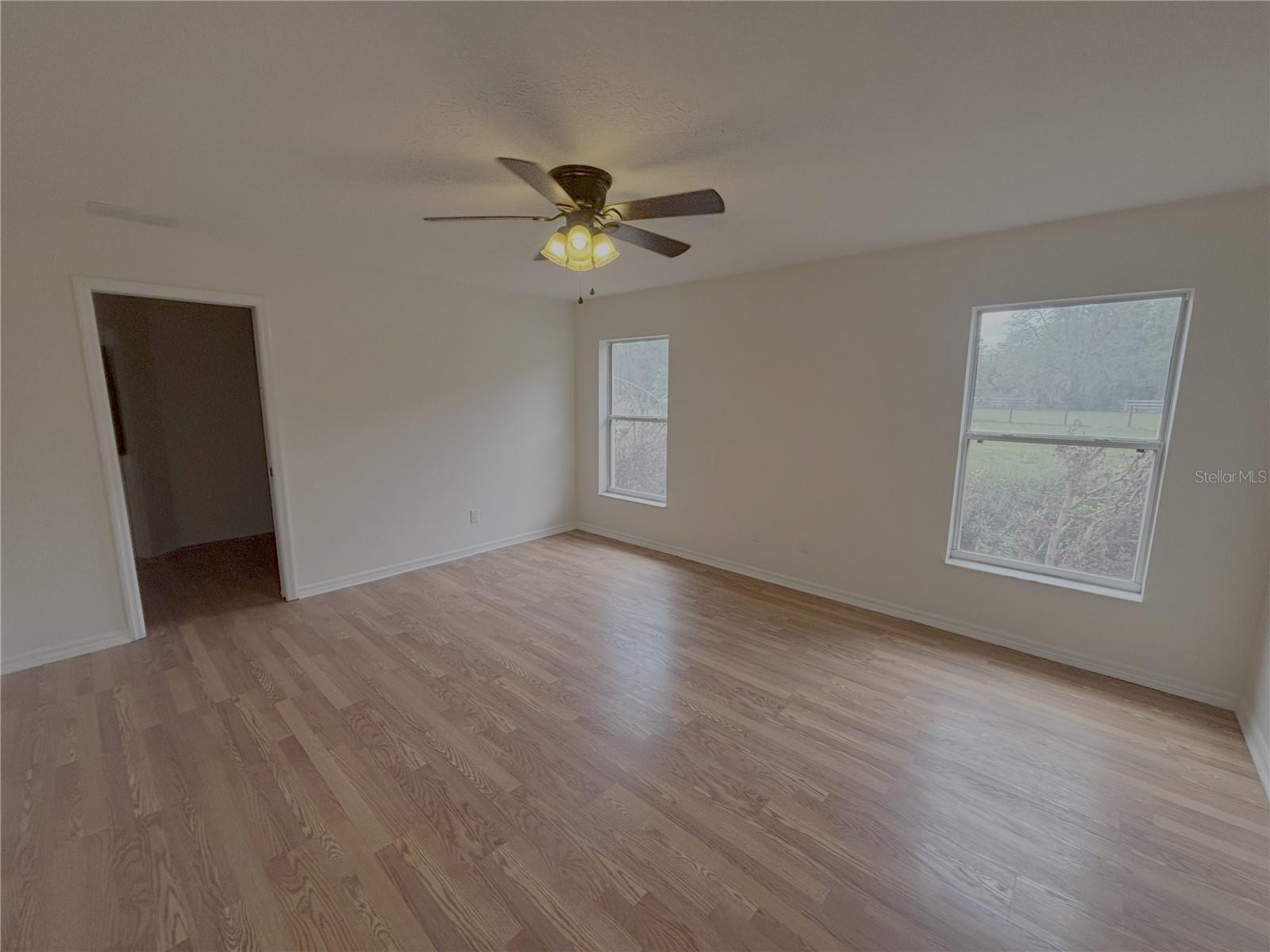 Image 27 of 31 For 11435 140th Avenue