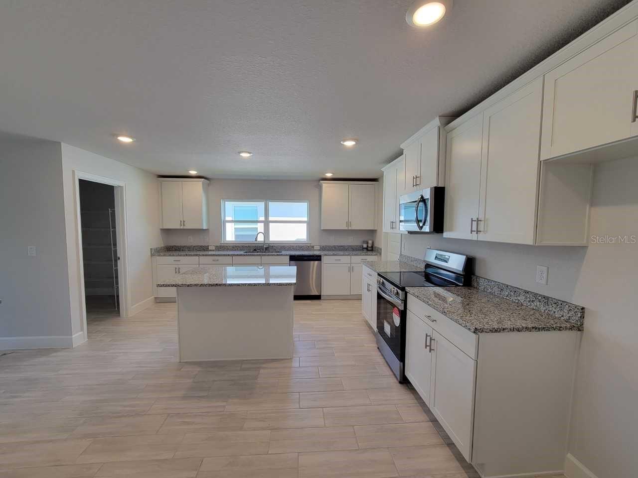 Image 9 of 28 For 5702 136th Avenue