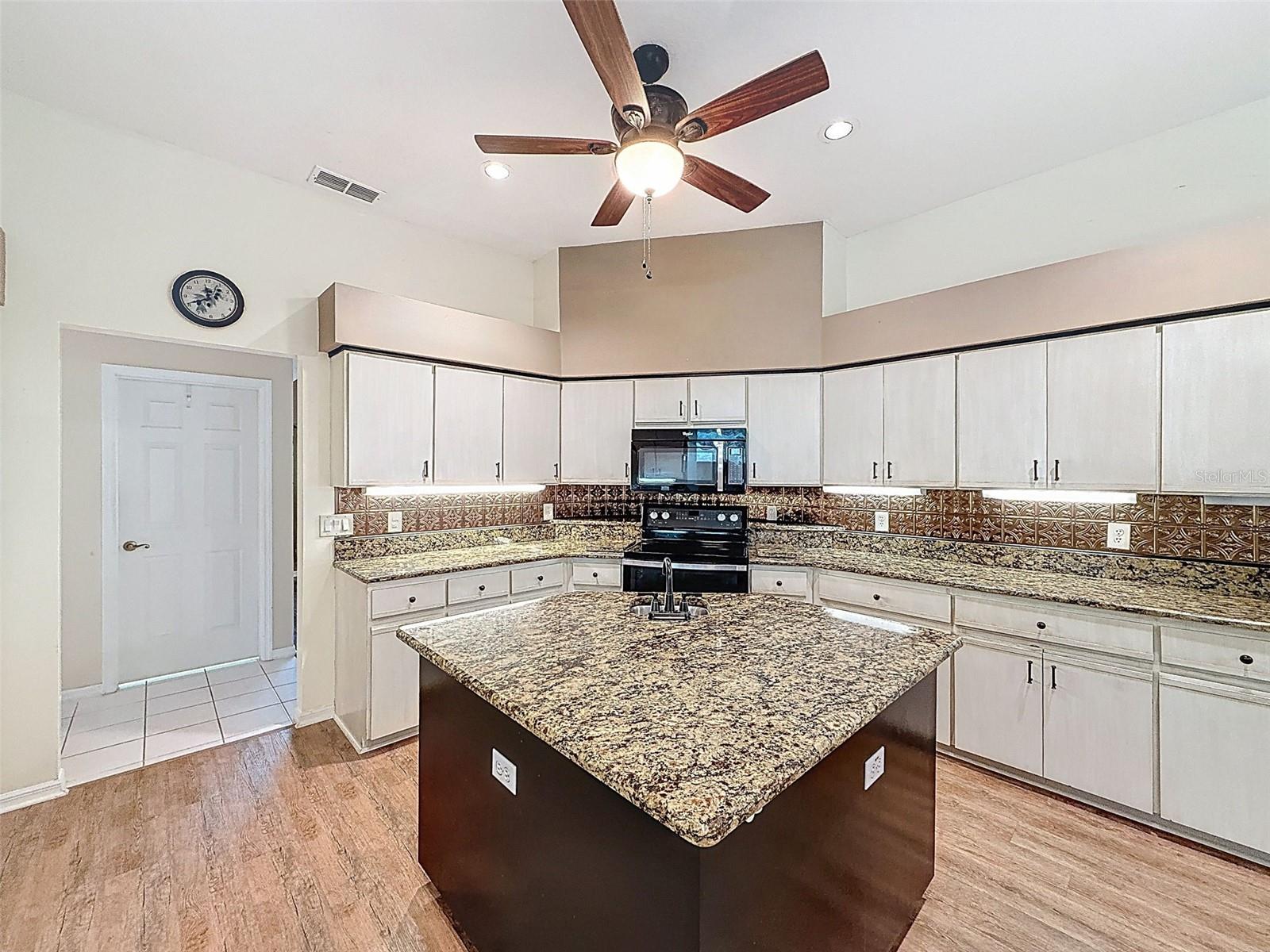 Image 12 of 83 For 19295 90th Lane Road