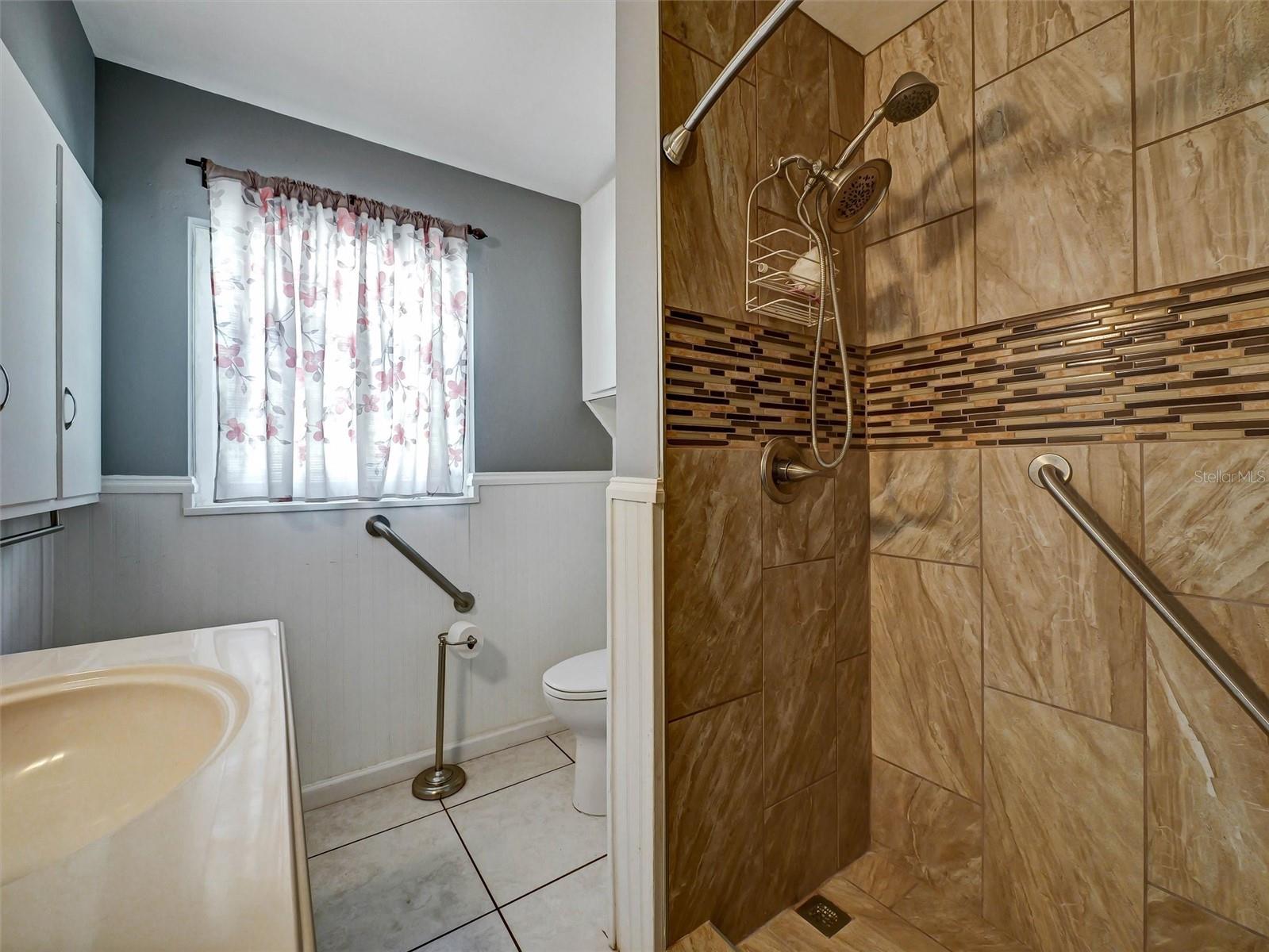 Image 11 of 47 For 9714 110th St Rd