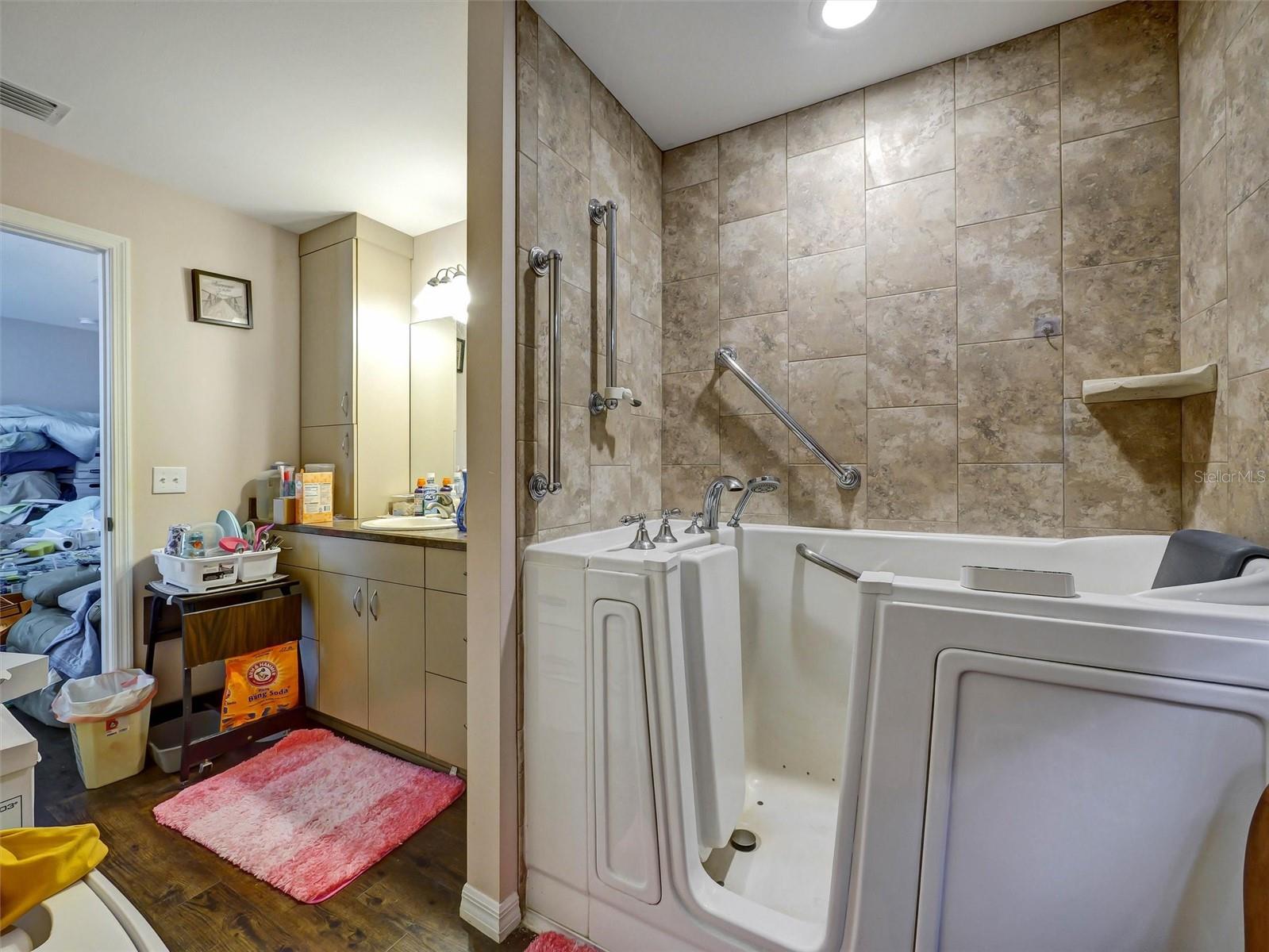 Image 14 of 47 For 9714 110th St Rd