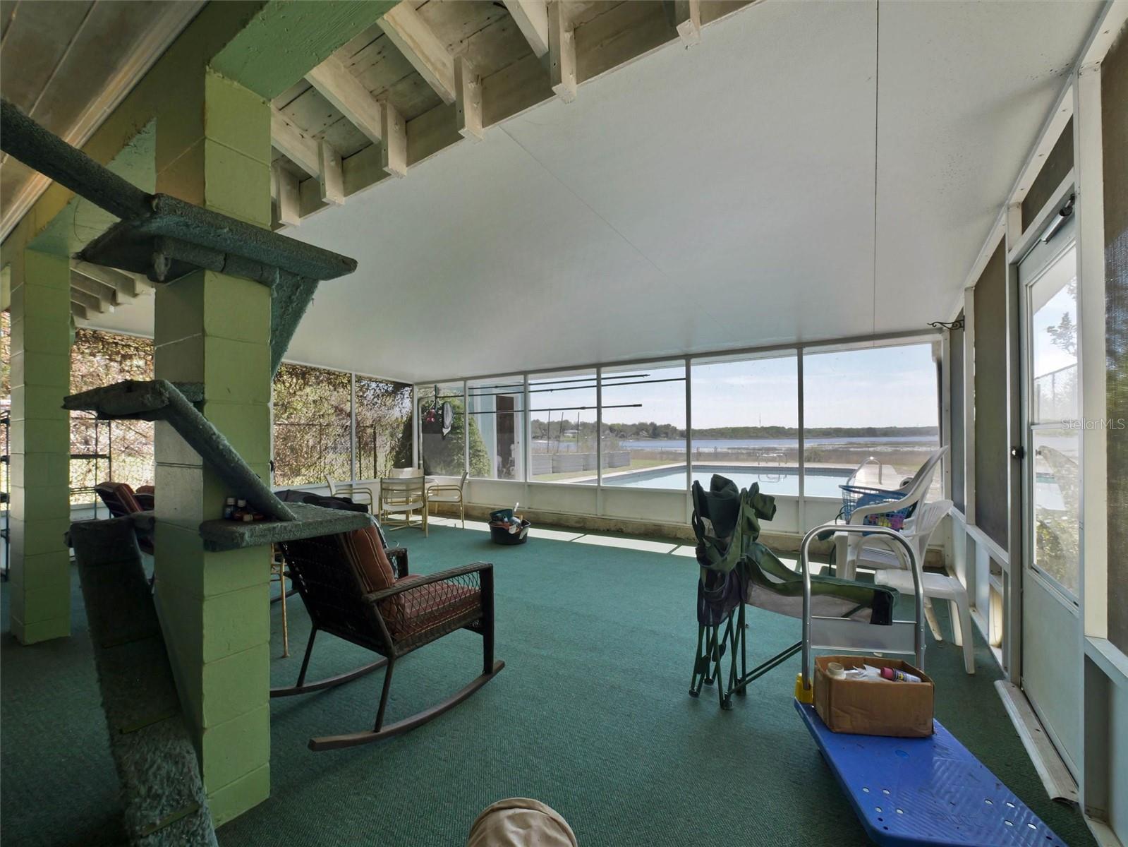 Image 22 of 47 For 9714 110th St Rd